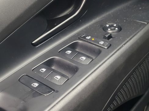 Used 2025 Hyundai Elantra Sport FWD image 27