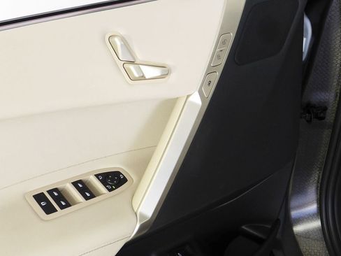 Used 2023 BMW iX xDrive50 w/ Sport Package image 11