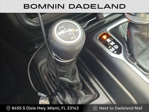 Used 2019 Jeep Wrangler Unlimited Sport image 28