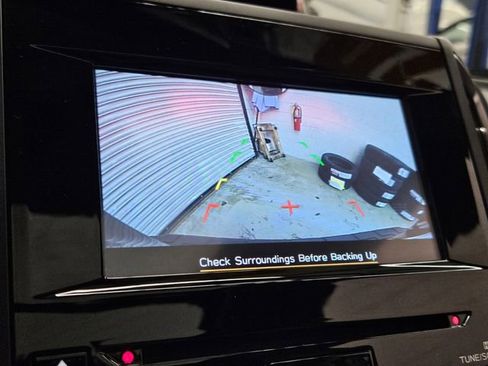 Used 2020 Subaru Forester Premium image 24