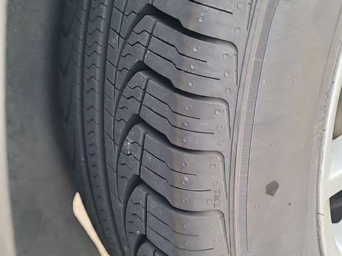 Used 2018 Volkswagen Golf S image 8