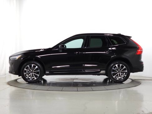Certified 2025 Volvo XC60 B5 Core AWD/4WD image 6