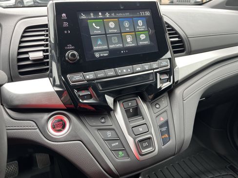 Used 2024 Honda Odyssey Sport image 10