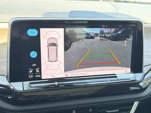 New 2026 Volkswagen Atlas SE FWD image 27