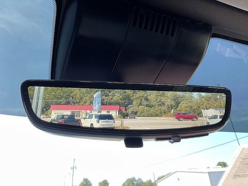 Certified 2025 GMC Sierra 1500 Denali image 23