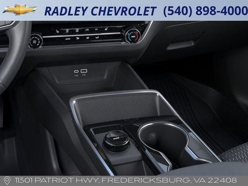 New 2026 Chevrolet Equinox LT w/ LPO, Floor Liner Package image 23