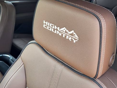 Certified 2025 Chevrolet Tahoe High Country AWD/4WD image 15