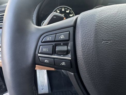 Used 2015 BMW 750Li xDrive xDrive w/ M Sport Edition image 31