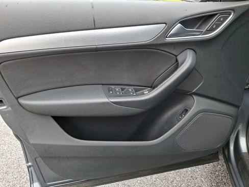 Used 2016 Audi Q3 2.0T Premium Plus w/ Technology Package image 13