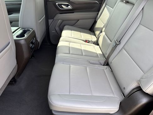 Used 2021 Chevrolet Tahoe LT AWD/4WD image 16