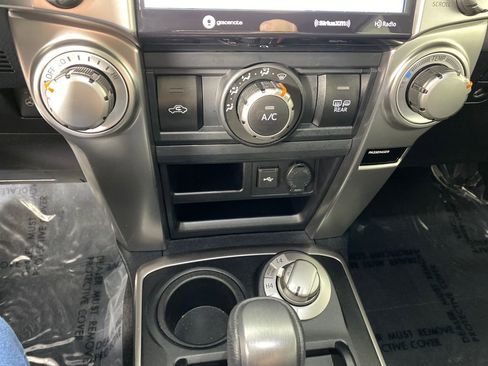 Certified 2024 Toyota 4Runner SR5 Premium image 23