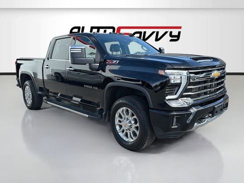 Used 2025 Chevrolet Silverado 2500 LTZ w/ LTZ Premium Package AWD/4WD image 1