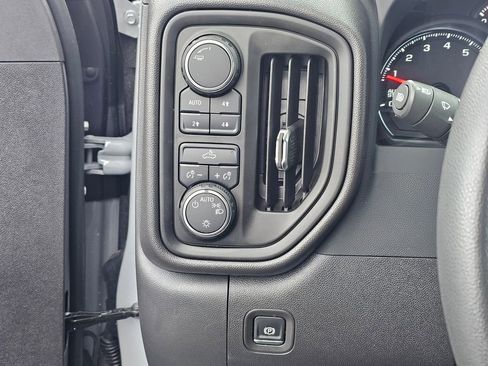 Used 2024 Chevrolet Silverado 1500 Custom Trail Boss w/ Dark Appearance Package image 23