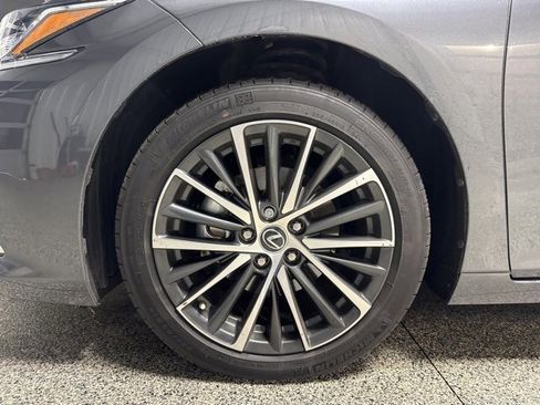 Used 2024 Lexus ES 350 w/ Premium Package image 3