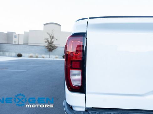 Used 2024 GMC Sierra 2500 Pro image 52