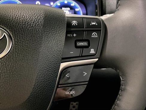 Used 2026 Toyota Camry XSE AWD/4WD image 19