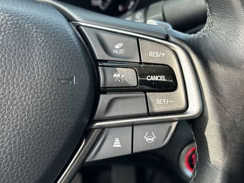 Used 2021 Honda Accord Touring image 23
