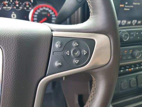 Used 2016 GMC Sierra 2500 Denali w/ Duramax Plus Package AWD/4WD image 22