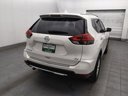 Used 2017 Nissan Rogue SV FWD image 9