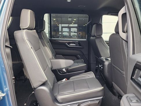 New 2025 GMC Yukon XL Elevation image 46
