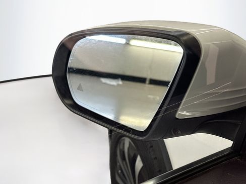 Used 2021 Mercedes-Benz GLB 250 4MATIC image 16