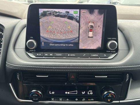 Used 2021 Nissan Rogue SV FWD image 19