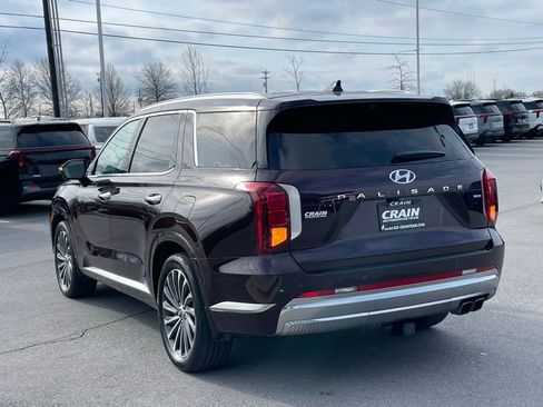 Used 2023 Hyundai Palisade Calligraphy image 5