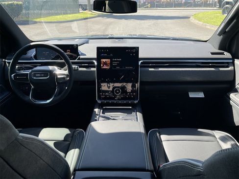 New 2026 GMC Sierra EV Elevation image 19