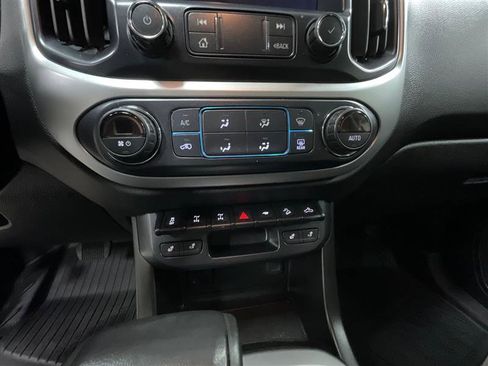 Used 2019 Chevrolet Colorado ZR2 image 16