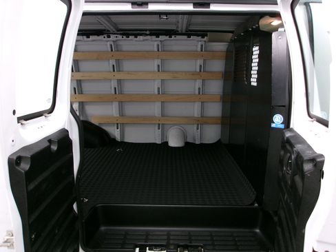 Used 2025 Chevrolet Express 2500 w/ Driver Convenience Package RWD image 9