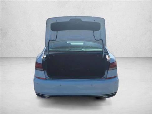 Used 2020 Volkswagen Passat 2.0T SEL image 6