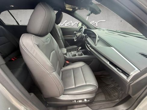 Certified 2025 Cadillac XT4 Premium Luxury FWD image 23