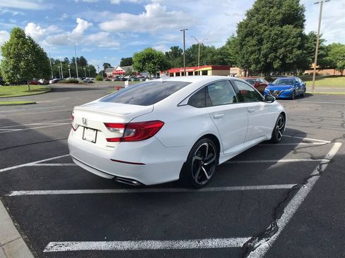 Used 2020 Honda Accord Sport image 13
