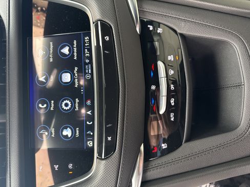 New 2026 Cadillac XT5 Sportv w/ LPO, Onyx Lite Package AWD/4WD image 13