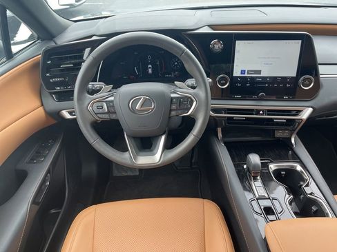 Used 2025 Lexus RX 350 FWD w/ Technology Package image 3