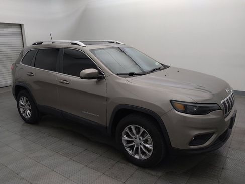 Used 2021 Jeep Cherokee Latitude Lux w/ Sun & Sound Group AWD/4WD image 11