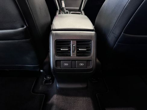 Used 2018 Honda Accord Touring image 28