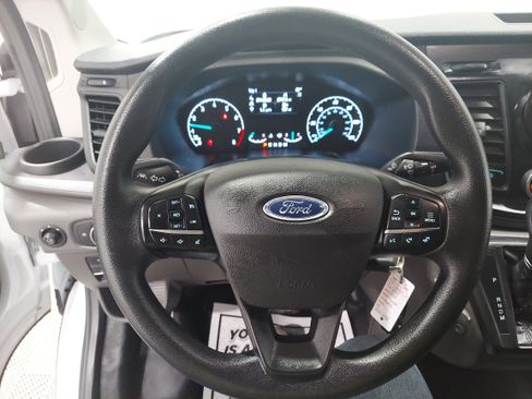 Used 2024 Ford Transit 250 Low Roof AWD w/ Exterior Upgrade Package image 9