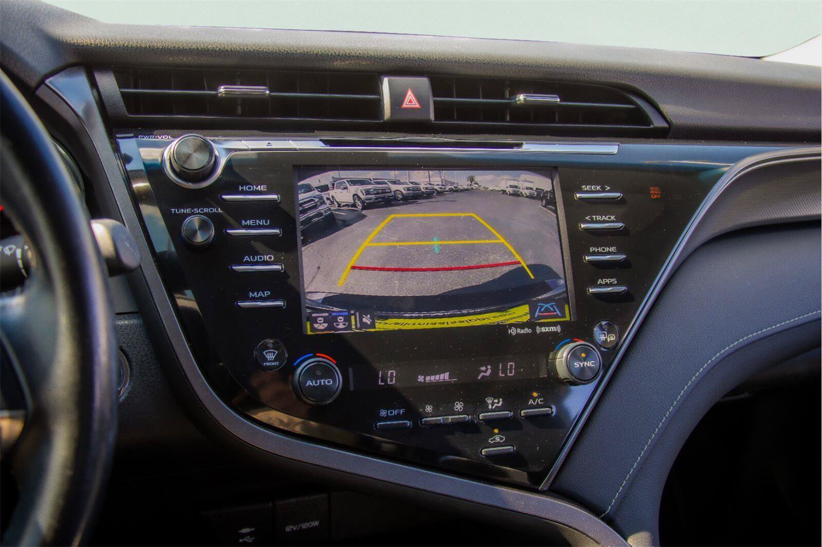 Used 2019 Toyota Camry XSE FWD image 12