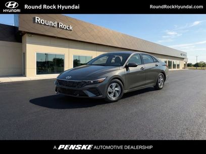 New 2026 Hyundai Elantra SE w/ Cargo Package