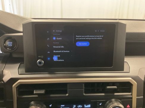 Used 2025 Toyota Tacoma SR5 AWD/4WD image 23
