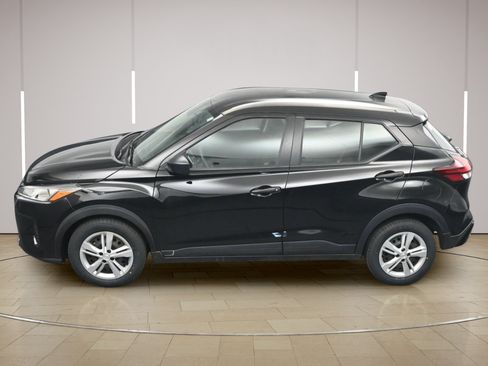 Used 2025 Nissan Kicks Play S FWD image 34
