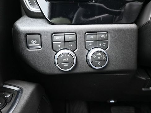 New 2026 GMC Sierra 3500 SLE w/ SLE Value Package image 13