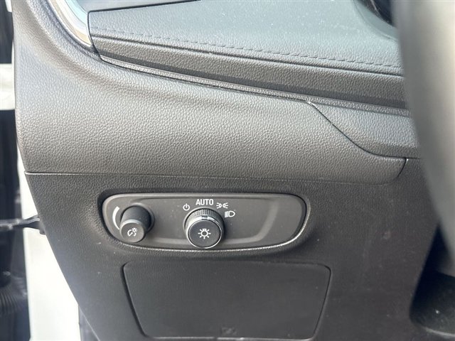 Certified 2024 Buick Encore GX Preferred w/ Comfort Package FWD image 17