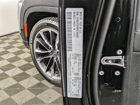 Used 2024 Jeep Wagoneer Series III w/ Premium Group I image 36