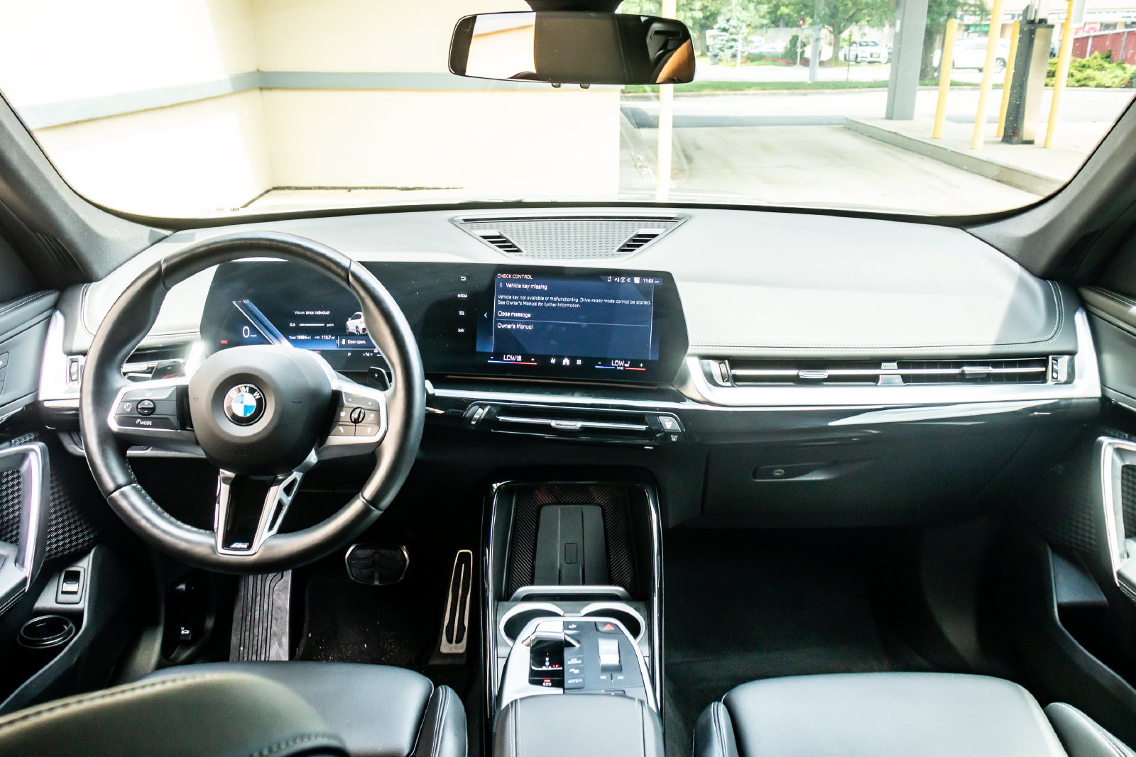 Used 2026 BMW X1 xDrive28i AWD/4WD image 17