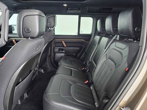 Used 2020 Land Rover Defender 110 X AWD/4WD image 18
