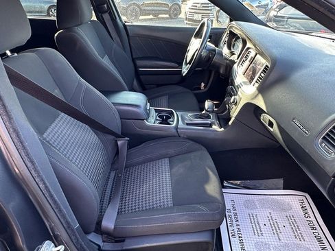 Used 2023 Dodge Charger SXT image 17
