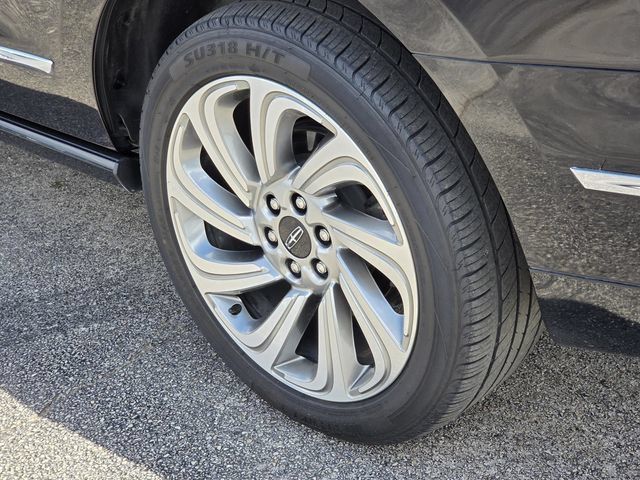 Used 2023 Lincoln Navigator Reserve AWD/4WD image 8