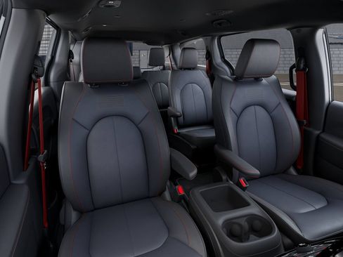 New 2027 Chrysler Pacifica Select FWD image 9